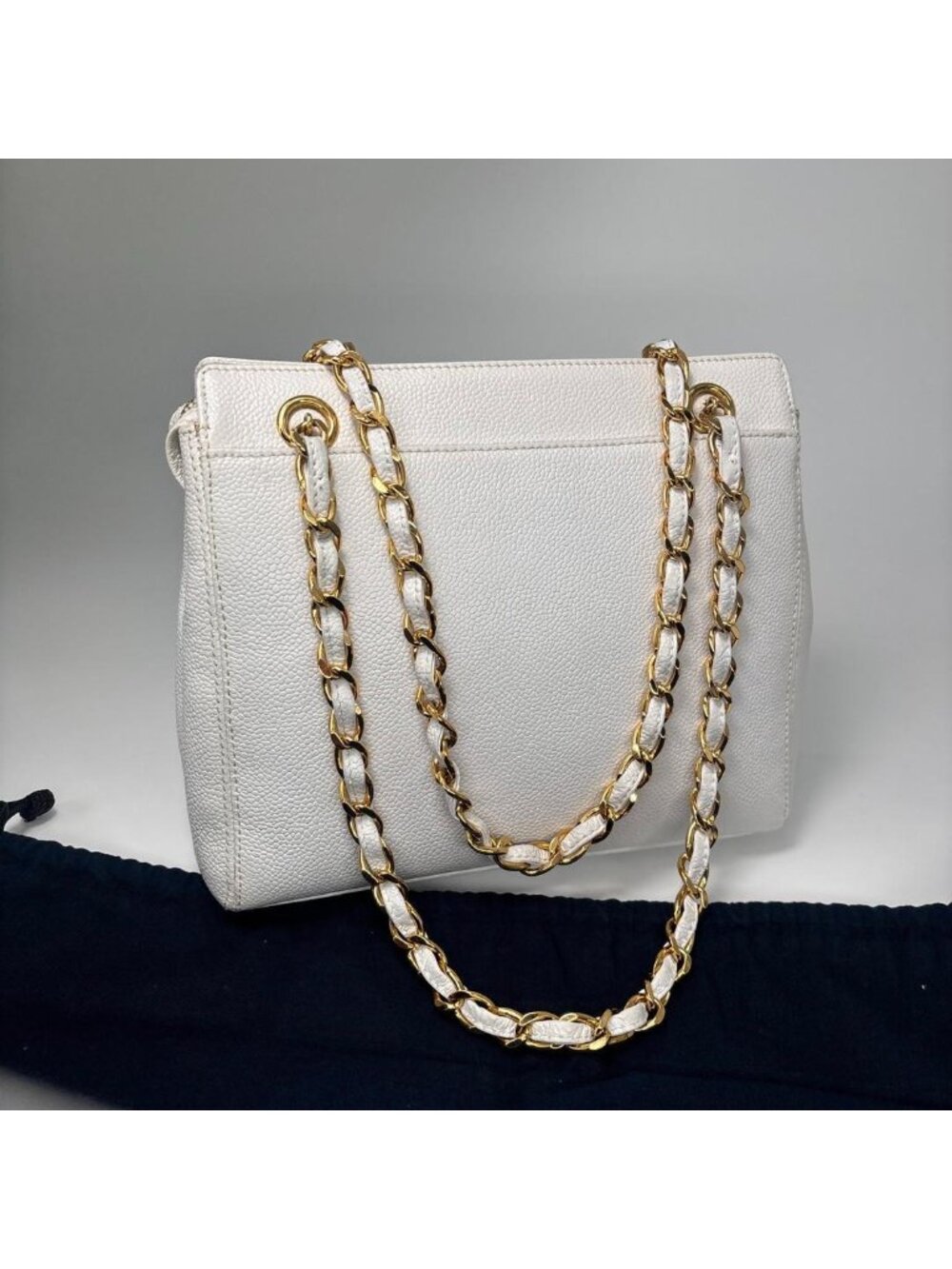 Chanel Logo Caviar Leather Chain Shoulder Bag Gold - Picture 5 of 13